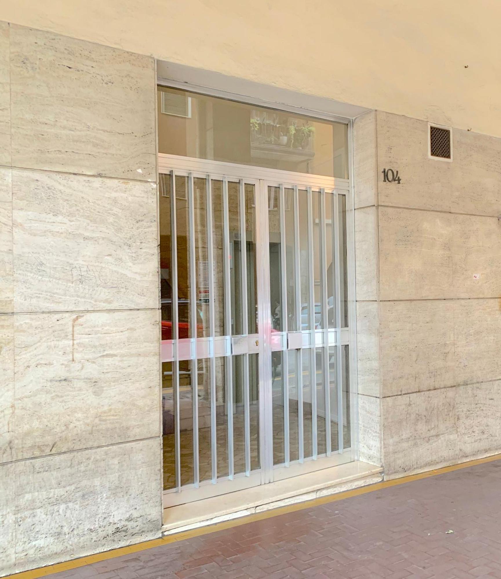 Porta Lame Apartment Bologna Bagian luar foto